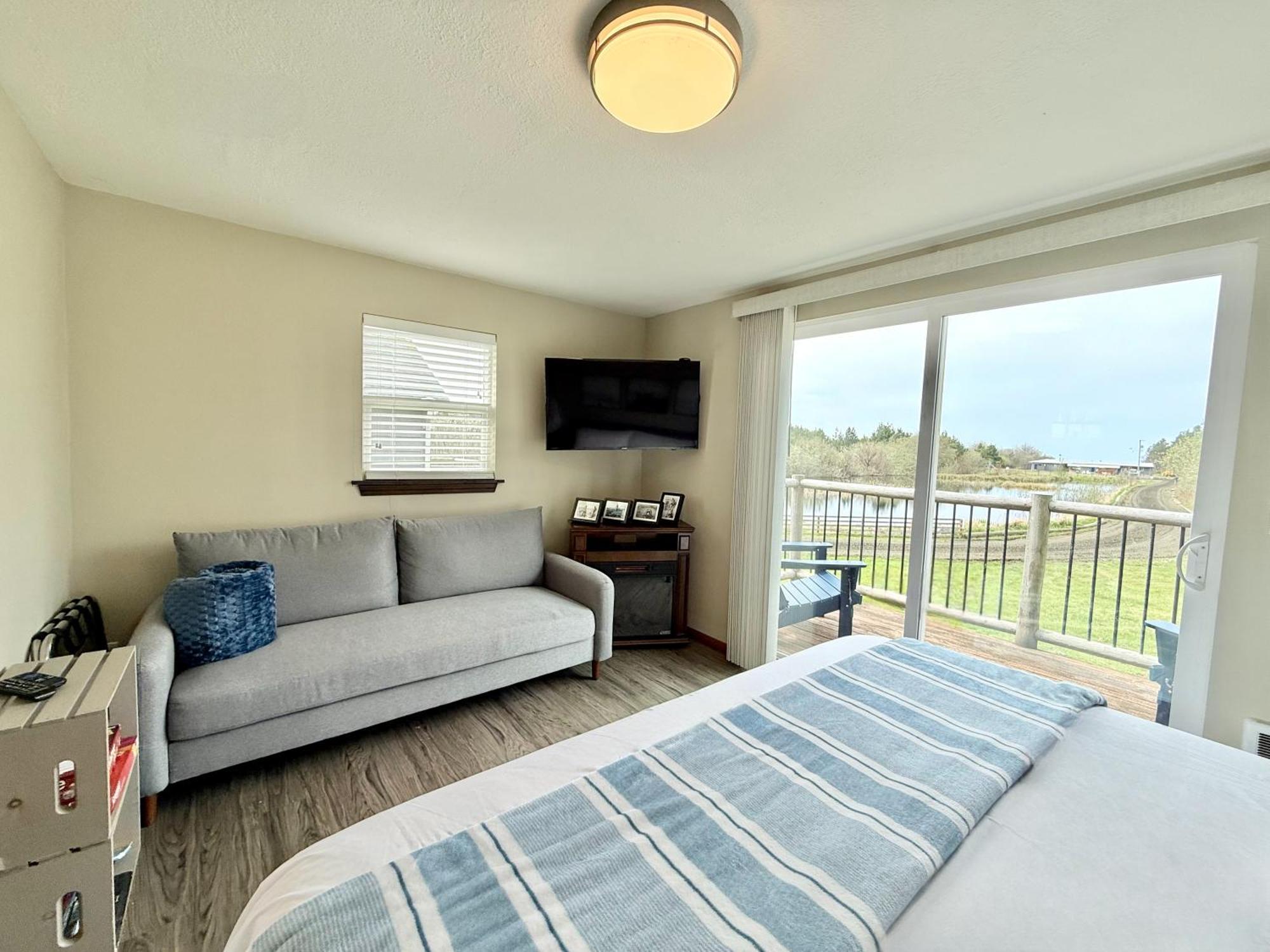 Breakwater Resort Grayland Exterior photo